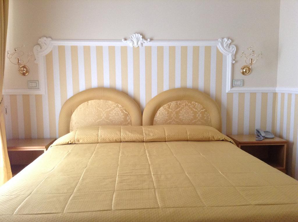 Hotel Sant'Agata Сант-Агата-суй-Дуе-Гольфі Екстер'єр фото